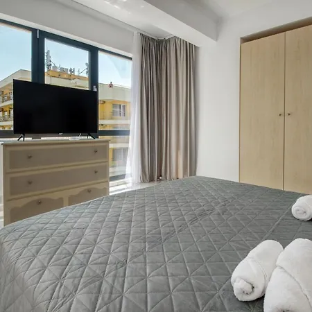 Seaview 3 Luxury Mamaia