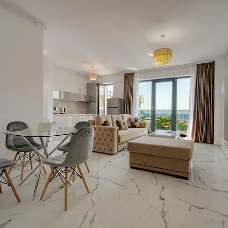 Seaview 3 Luxury * Mamaia